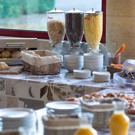 Aireco Hotell Cazères-sur-lʼAdour Eksteriør bilde